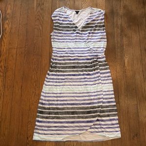 EUC Ann Taylor white black and blue dress 👗💗